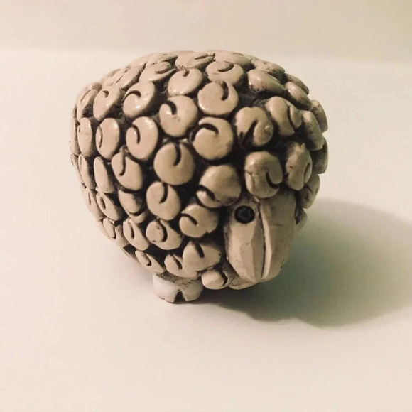 Vtg Small Artesania Rinconada Sheep Figurine  Hand Made 2.5 Inch Long - Picture 9 of 10